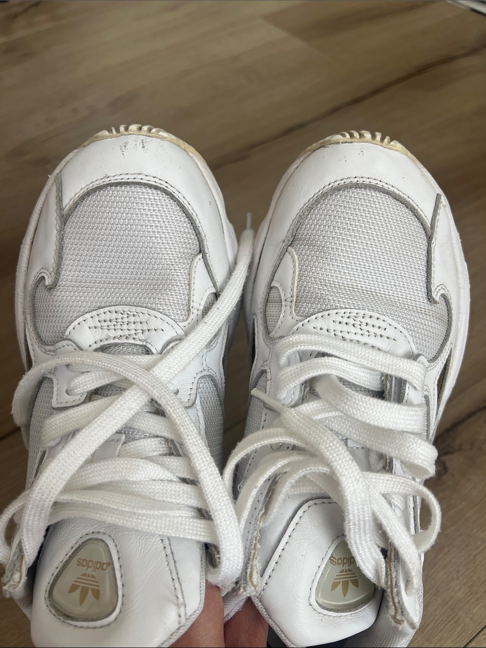 Adidas Women's Falcon Sneakers Size 8.5 - Picture 6 of 12